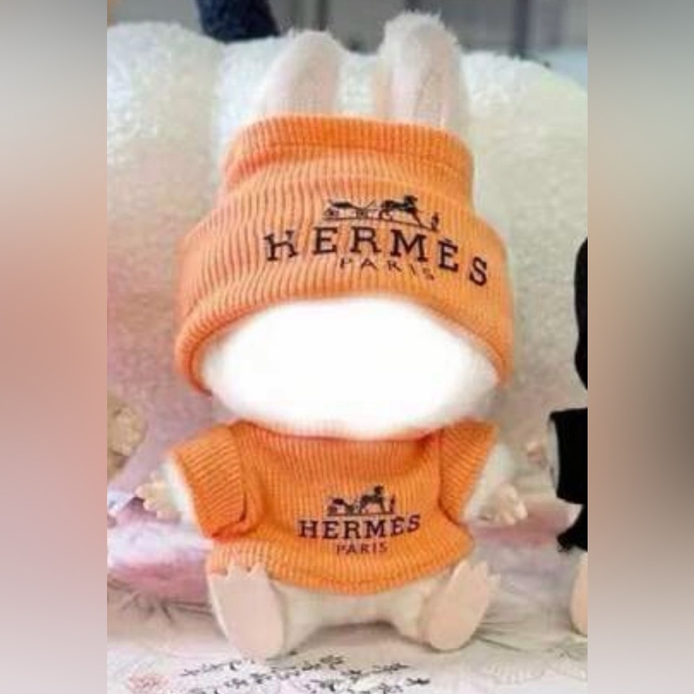 Labubu Paris Luxury Peach Knit Beanie and Shirt Combo - Picture 2 of 3
